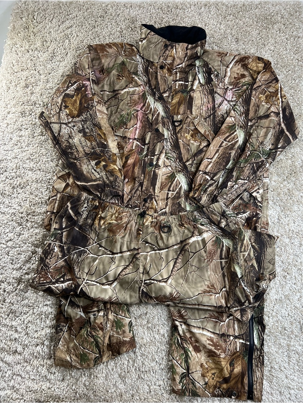 Field & Stream Brown and Green Realtree Camo Men's Two-Piece rain Set